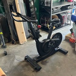 Echelon EX 4S Exercise Connect Bike With Tablet