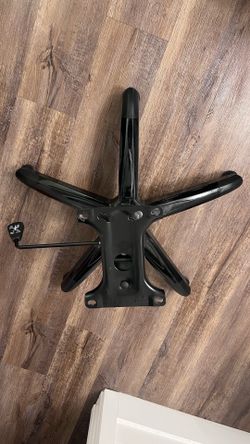 Universal office/gaming chair base