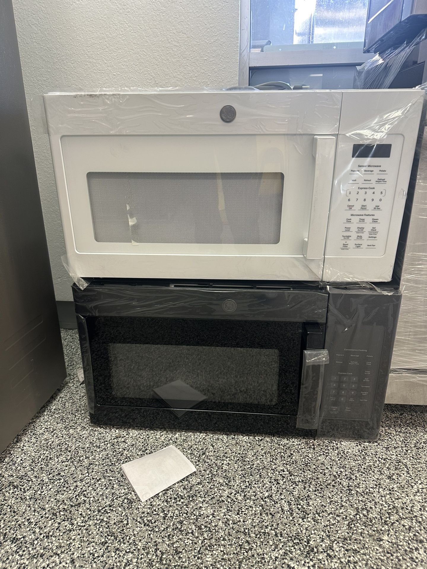 GE OVER THE RANGE MICROWAVES 30IN