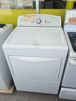 Kenmore Dryer white king size auto moisture sensing excellent . Warranty . Delivery available . 2203 Fowler st. Ft. Myers 33901