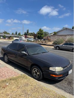 1994 Toyota Camry LE (Used car for sale) $2200
