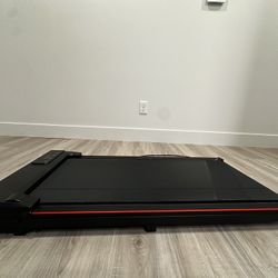 Inclining Treadmill 