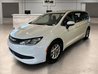 2022 Chrysler Voyager