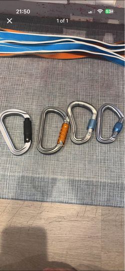Climbing carabiners