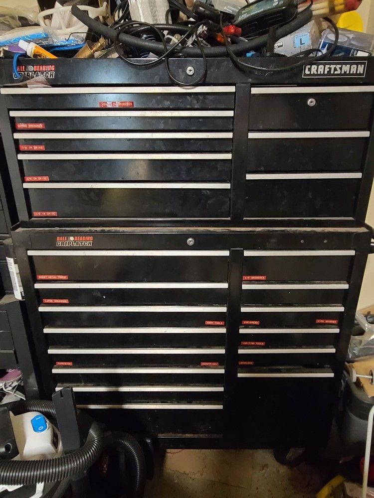Craftsman 20 Drawer Tool Box With Tools