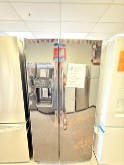 GE Side By Side Refrigerator/black Color
