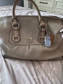 Coach Grey leather authentic purse