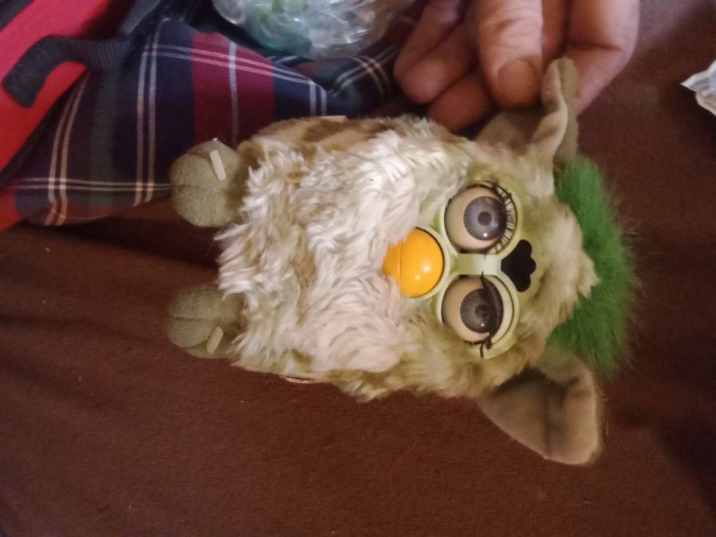 Rare Green Talking Furbys Does Work Needs Batteries 