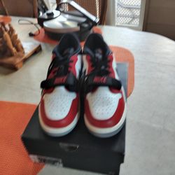 Tenis.  Sas ..Número ..  11. ...JORDAN    Tenis. .En.  Duarte. .,