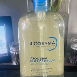 Bioderma Atoderm Shower Oil 33.8 oz 1 Liter Cleansing Oil Pump Bottle  Price: $15  Bioderma Atoderm Huile de Douche soothing cleansing oil. Large 1-li
