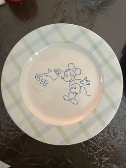 Disney plates