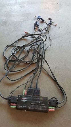 Linksys audio and mic 4 port Kim switch. Control 4 computers with 1 monitor & peripherals.