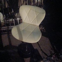 White stool chair