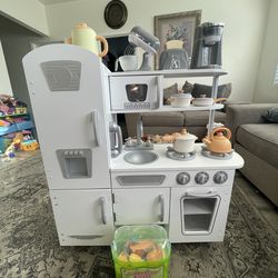 Kidkraft kitchen