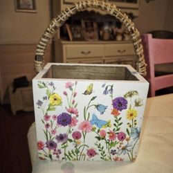 HAND DECOUPAGED  DESIGN PLANT BOX