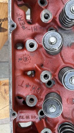 *RARE* GM Hi-perf Heads - complete