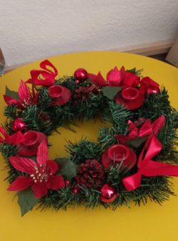 Christmas Wreath With Four Candle Holders