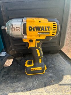 DCF900 Dewalt 20v Brushless 1/2” Impact Wrench Tool Only