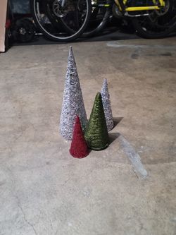 Individual Christmas Tree Decor