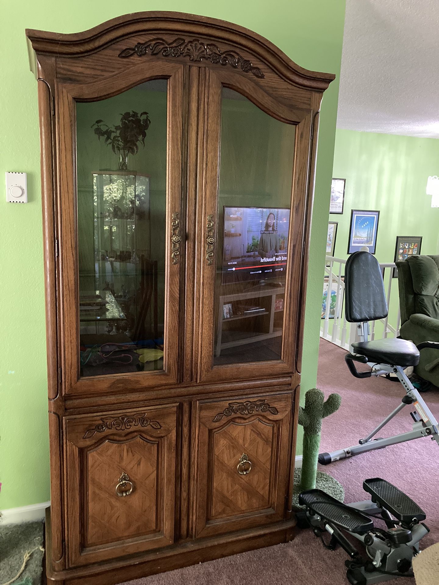 Lovely China Cabinet 