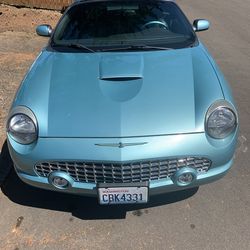 2002 Ford Thunderbird