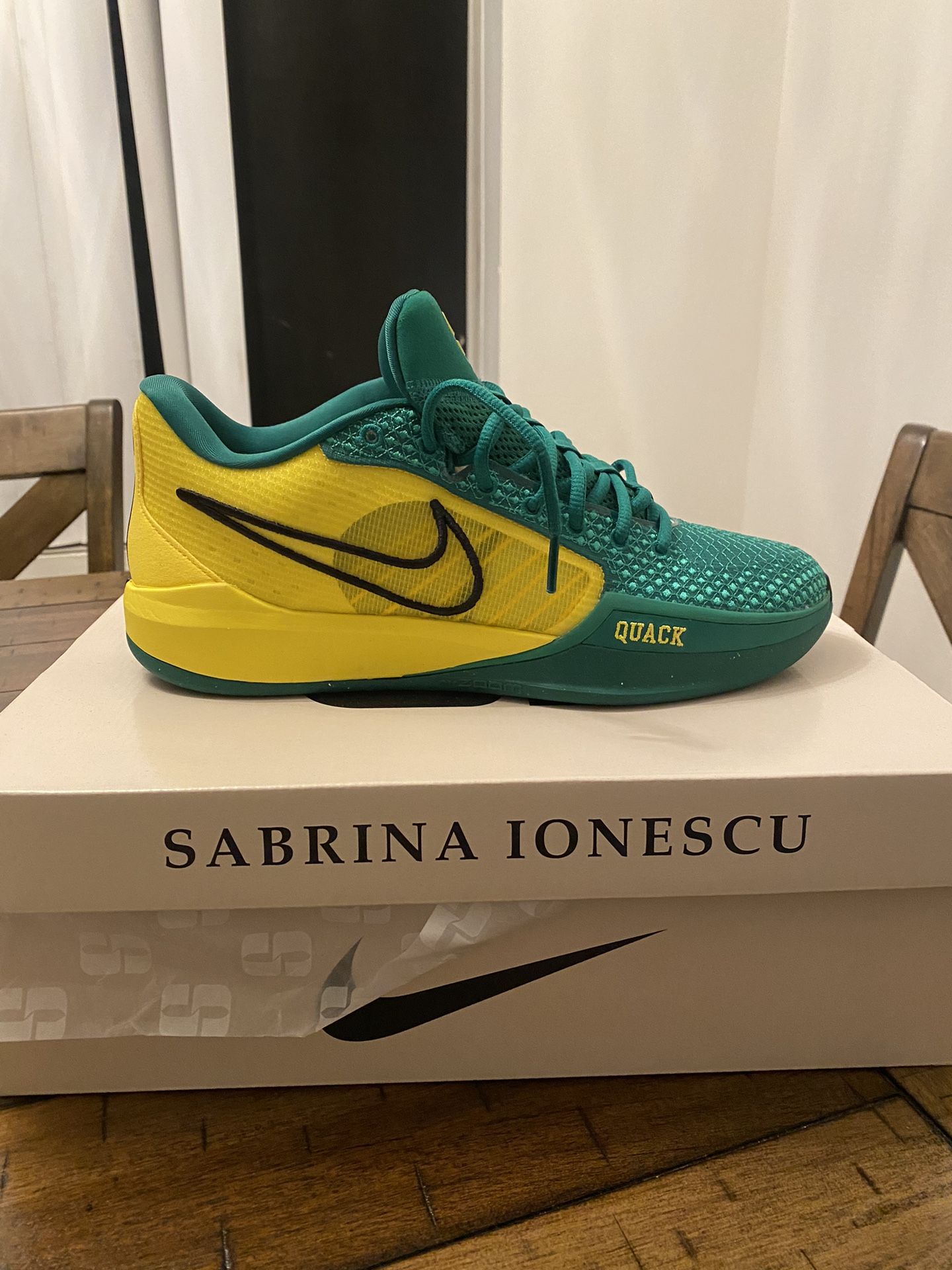 Nike Oregon Duck Basketball Shoes