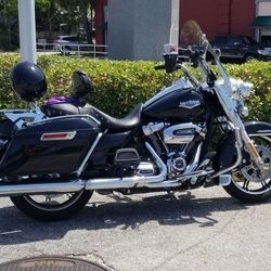 2020 HARLEY DAVIDSON ROAD KING
