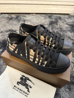 Burberry Sneakers 