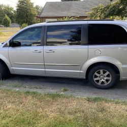 2011 Chrysler Town & Country