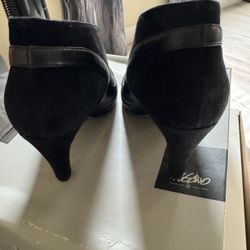Women Black Shoe