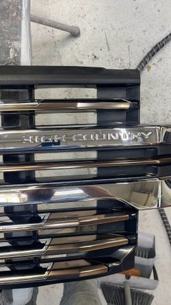 2022 Silverado high country grille and emblem