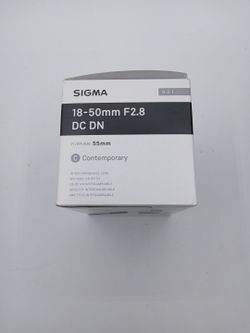 Sigma 50 mm camera lens
