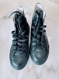 Special edtion Converse Chuck Taylor All Star Black High Top sneakers/NWOB