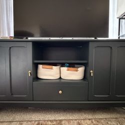 Lommarp TV Stand