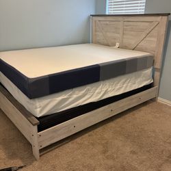 Queen Headboard Footboard And Frame 