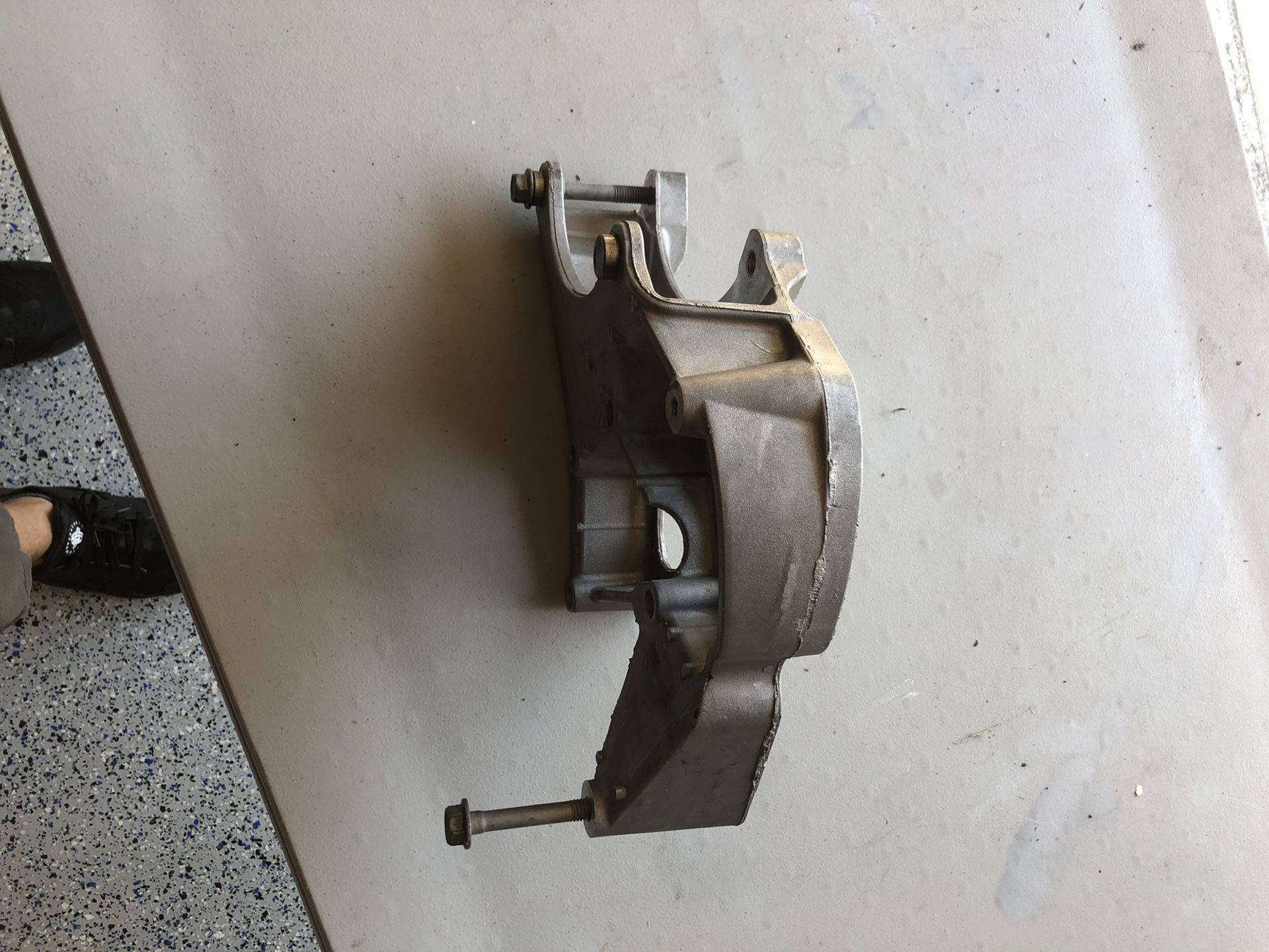 Ls2 power steering bracket