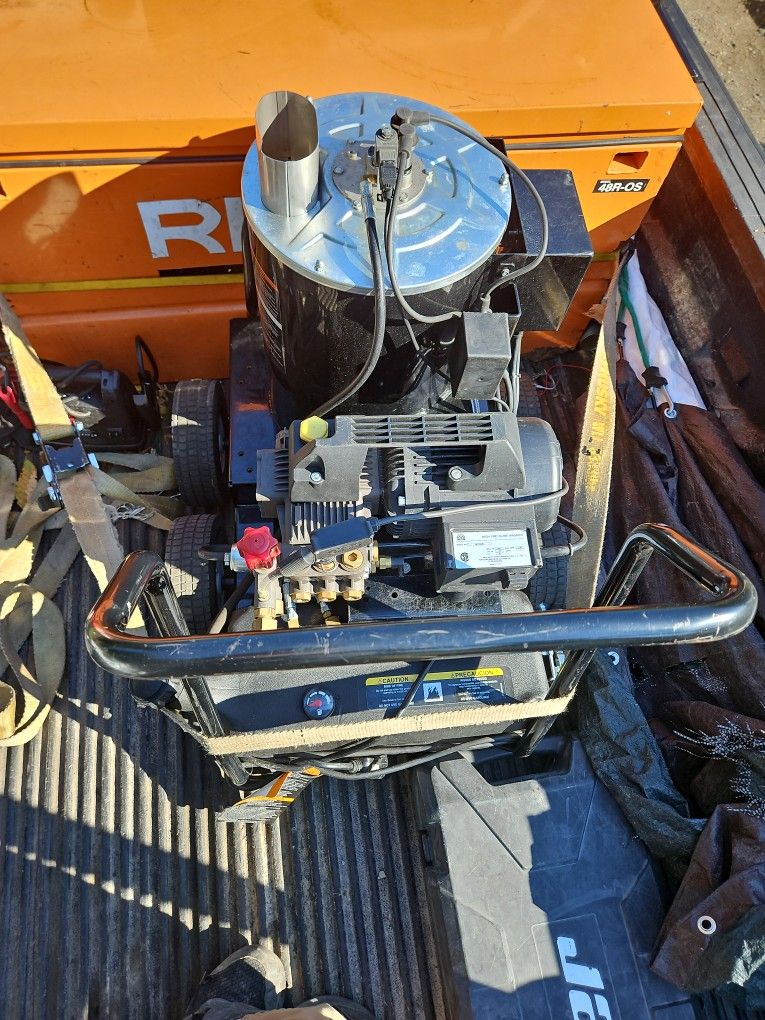 HOTSY PRESSURE WASHER