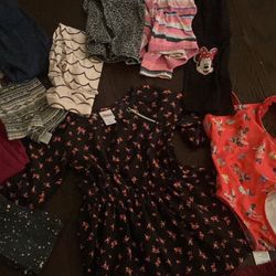 3t Girls Lot Shorts, Pants, Sandals Size 6, 2 Dresses And A Skirt
