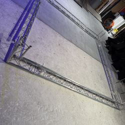 11 Ft X 11ft X 11ft Truss Assembly 