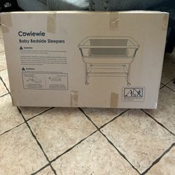Cowiewie Baby Bedside Sleepers 