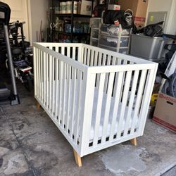 Baby Crib And Mattress 