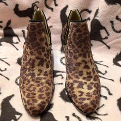 Ladies Cheetah Bootie’s