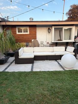 Modern patio sectional
