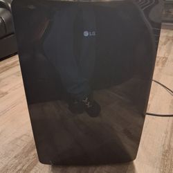 LG 14000 BTU PORTABLE A.C.