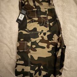 True Religion Size 30 Camo Bobby Baggy Cargo Pant 