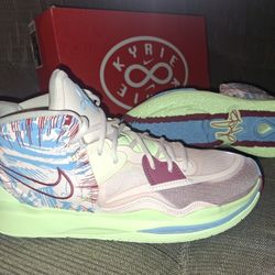 Nike Kyrie Infinity "1 World 1 People "