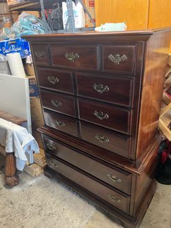Dresser
