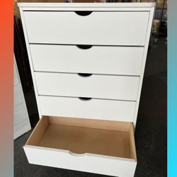 Dresser / Five drawers dresser