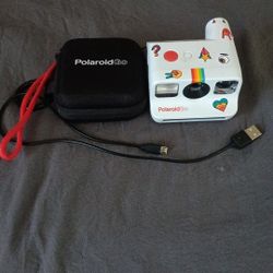 PolaroidGo Camera 