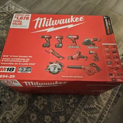 Milwaukee M18  9-Tool Combo Kit